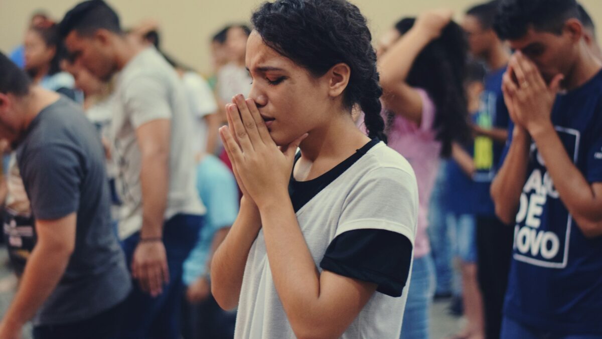 Quebec bill targets public prayer, religious speech