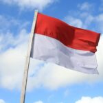 Protesters form human chain to block Christians from worshipping